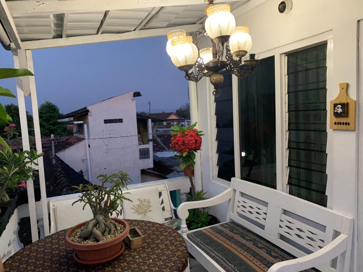 Omah Ndhelik Hotell Yogyakarta Exteriör bild
